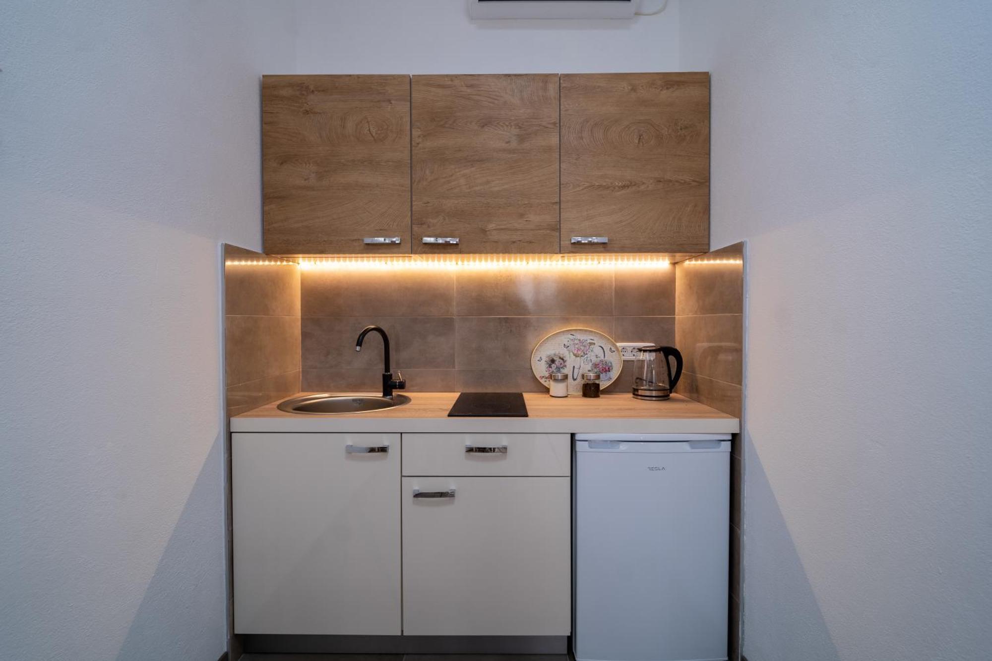 Dane Apartment Airport Podgorica Mitrovici  Luaran gambar